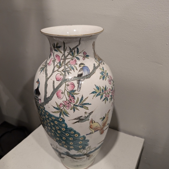 Antique Asian style Vase - Picture 3 of 3